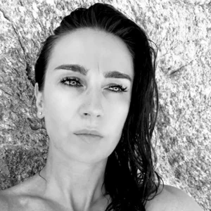Anne-Cécile Douveghan