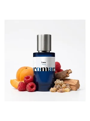 Luna Extrait bottle