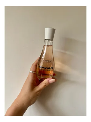 Suddenly Madam Glamour Eau de Toilette bottle