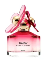 Daisy Kiss by Marc Jacobs